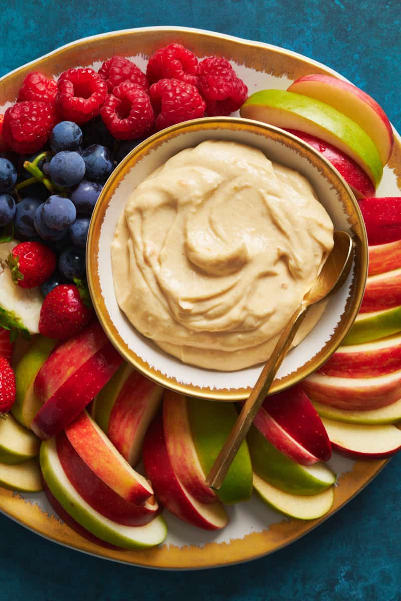 naturally sweetened cheesecake dip for fruit