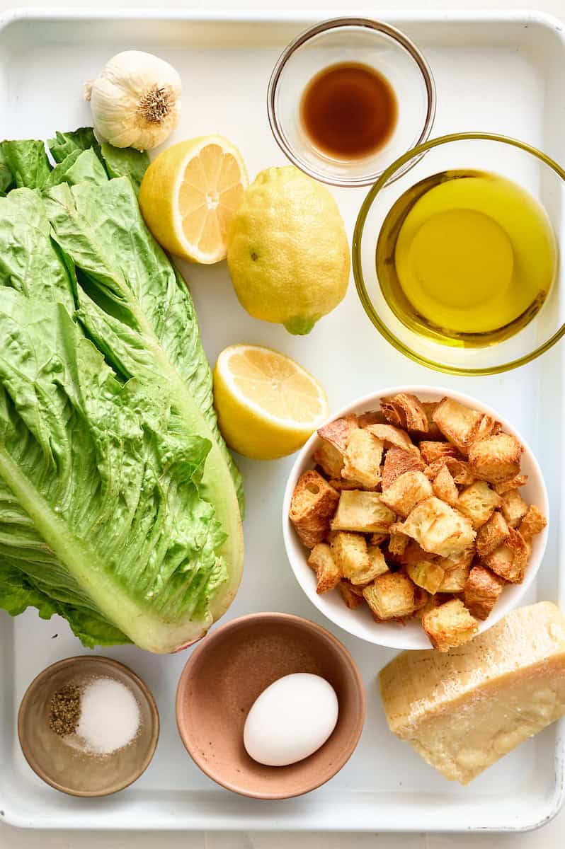 Caesar Salad Recipe (Classic Homemade with Garlic Dressing) Caesar Salad Recipe (Classic Homemade with Garlic Dressing)